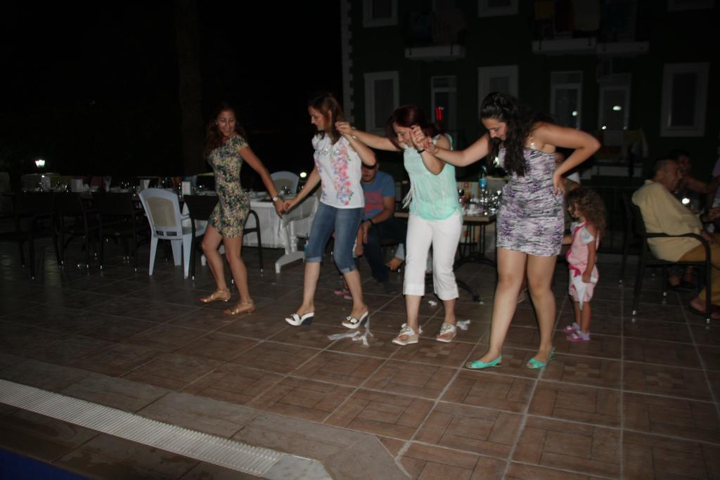אולודניץ The Green Valley Hotel מראה חיצוני תמונה