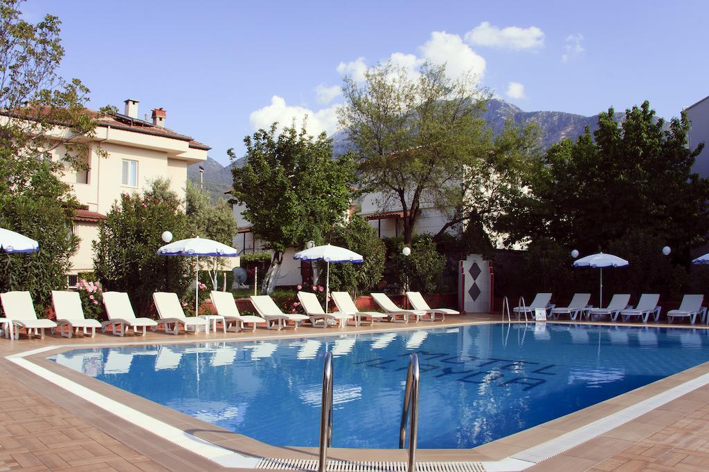 אולודניץ The Green Valley Hotel חדר תמונה